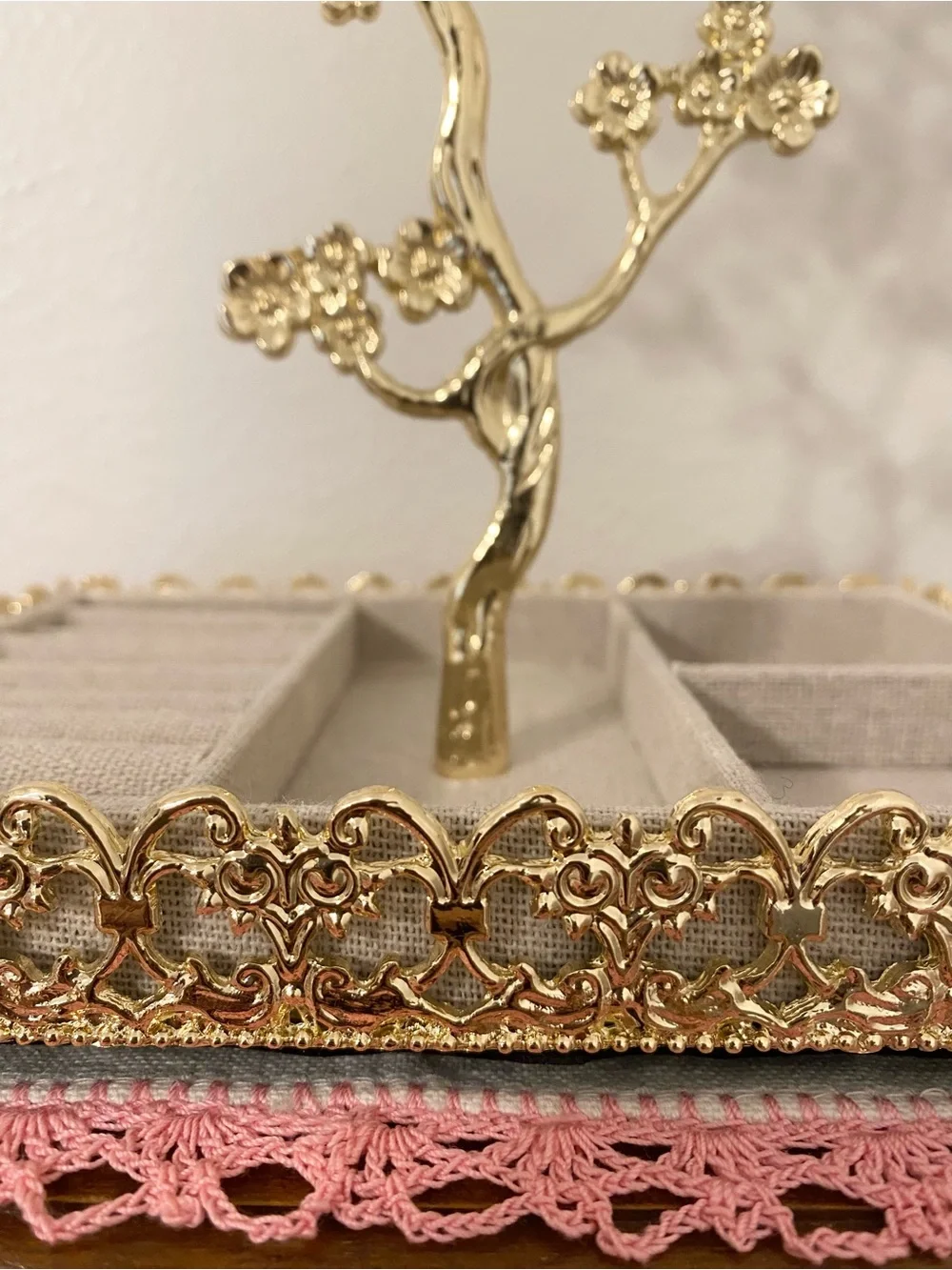 Gold Floral Jewelry Organizer Tree with Fabric Tray